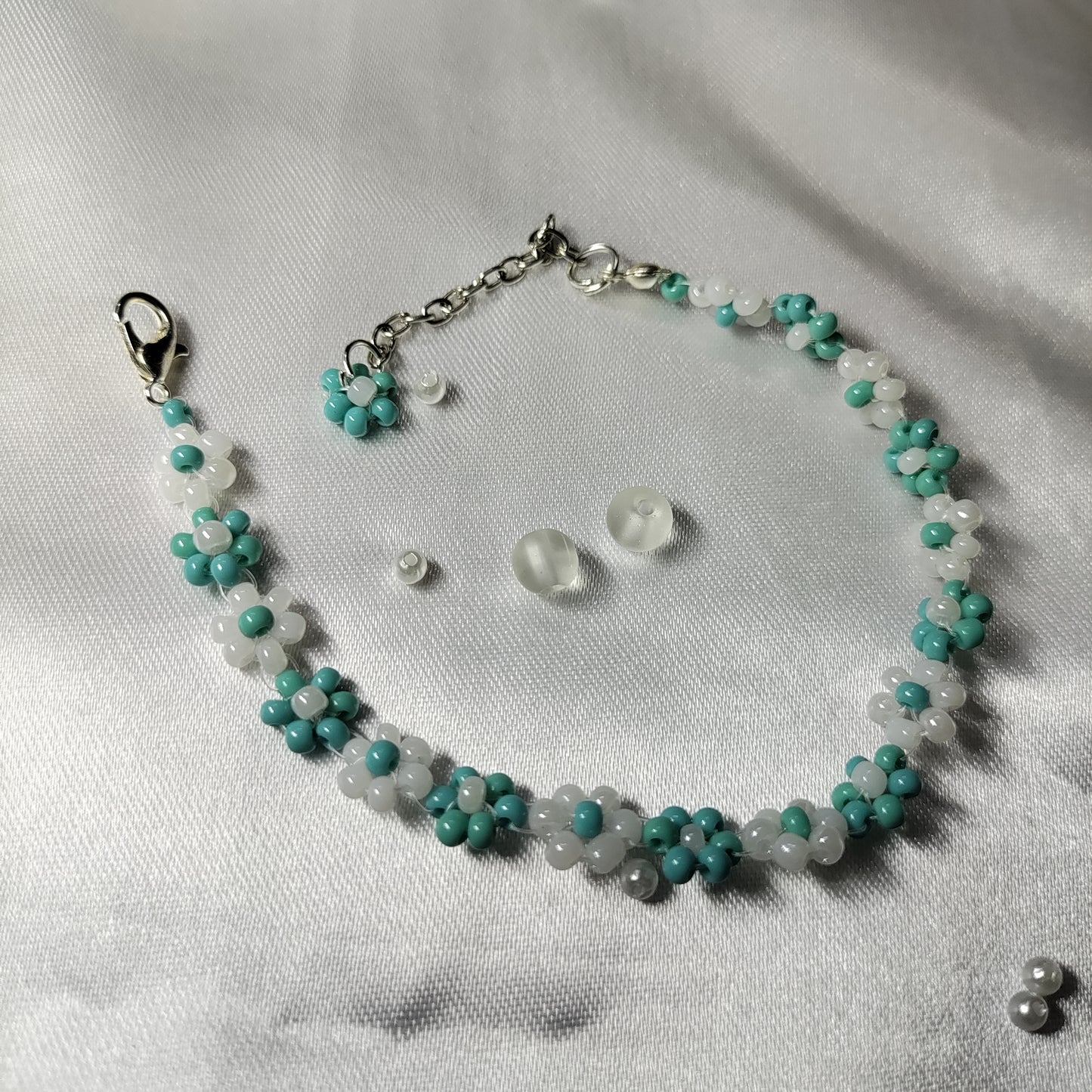 White and blue colour flower bracelet